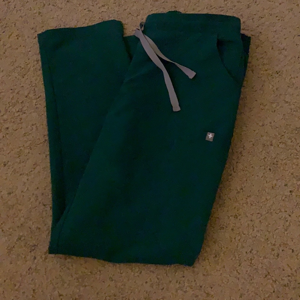 S/P Hunter Green Yola Skinny Scrub Pants